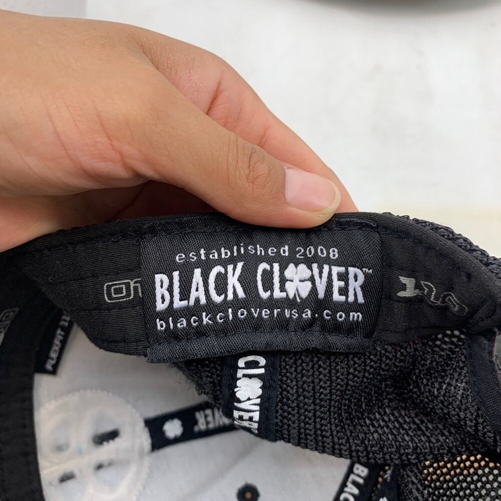 Black Clover Hat Mens Snapback Black Flexfit Tech 110 Mesh Back Biltmore Logo - Picture 9 of 13